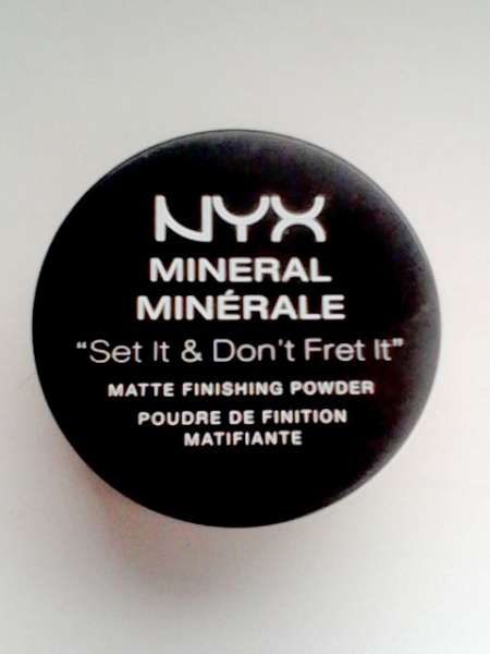 Пудра рассыпчатая Nyx HD Finishing Powder