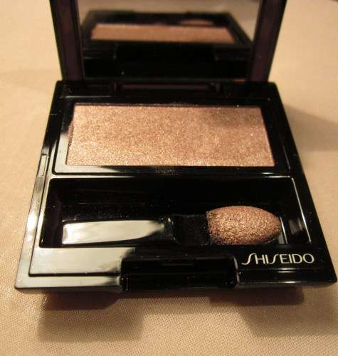 Тени Shiseido Luminizing Satin Eye Color